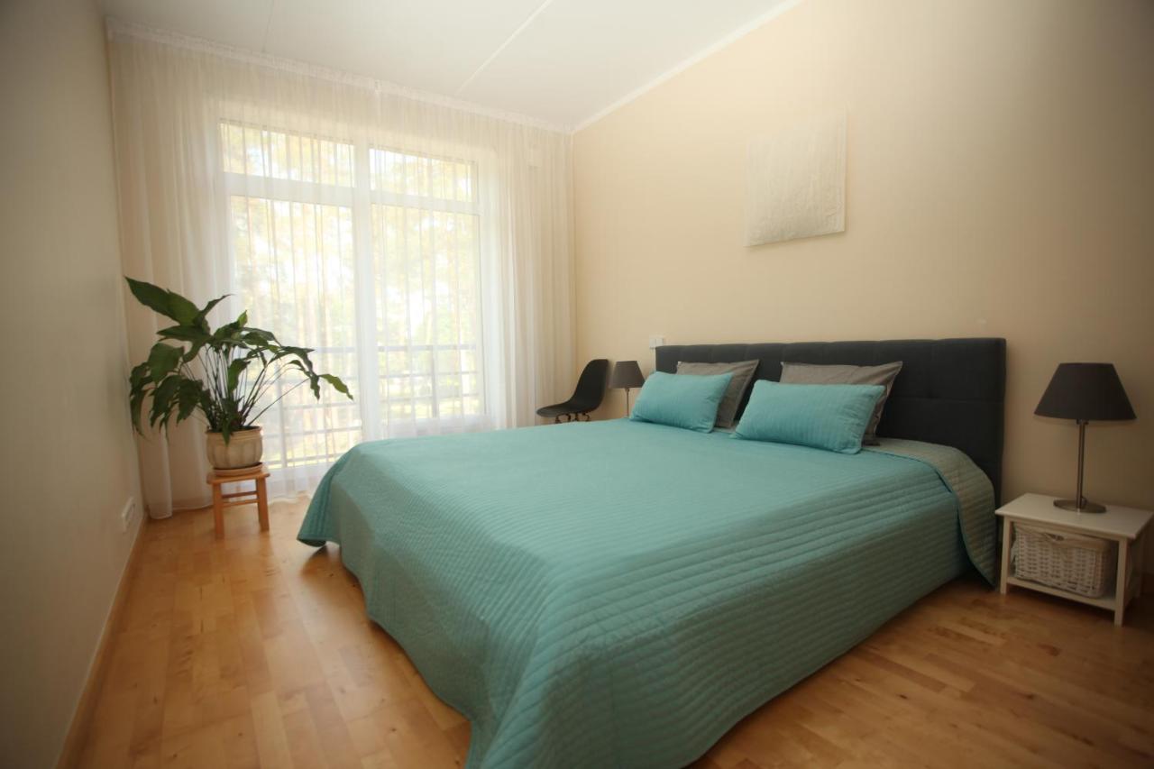 Cozy Home Apartment Kaivas, Free Parking, Self Check-In Riga Buitenkant foto